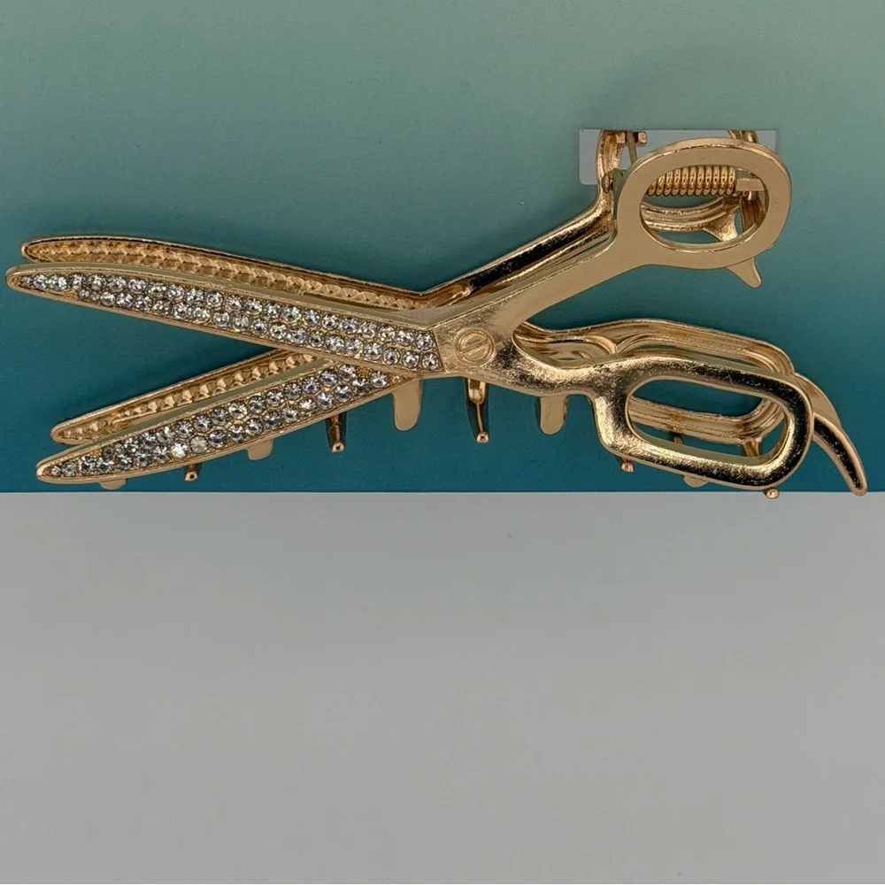 Piper K Scissors Hair Claw Clip Gold Tone Rhinestones.